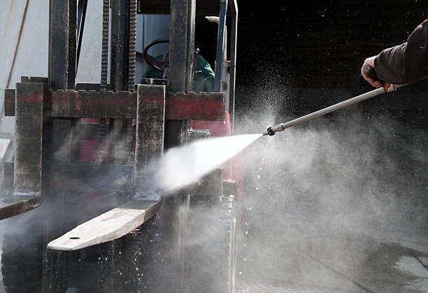 Best Machinery and Equipment Cleaning  in Wlow Springs, IL